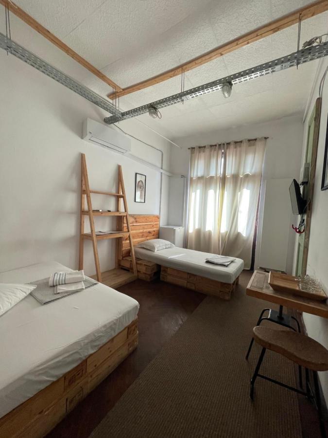 Victoria Poshtel Bucharest Hostel ภายนอก รูปภาพ