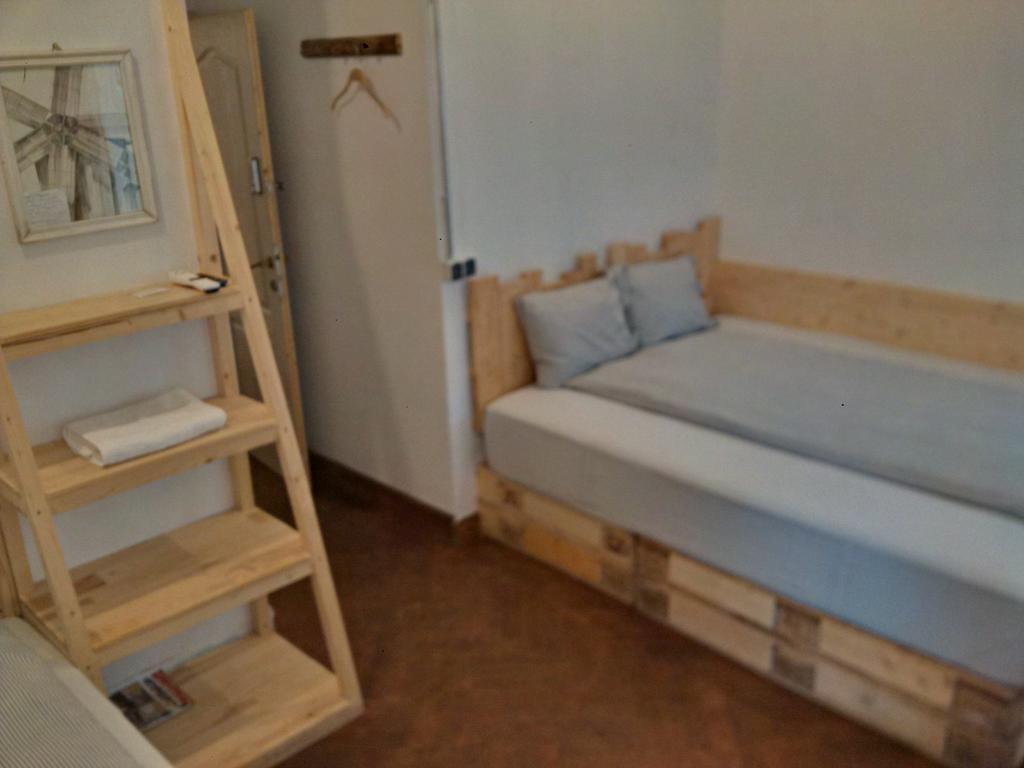 Victoria Poshtel Bucharest Hostel ภายนอก รูปภาพ