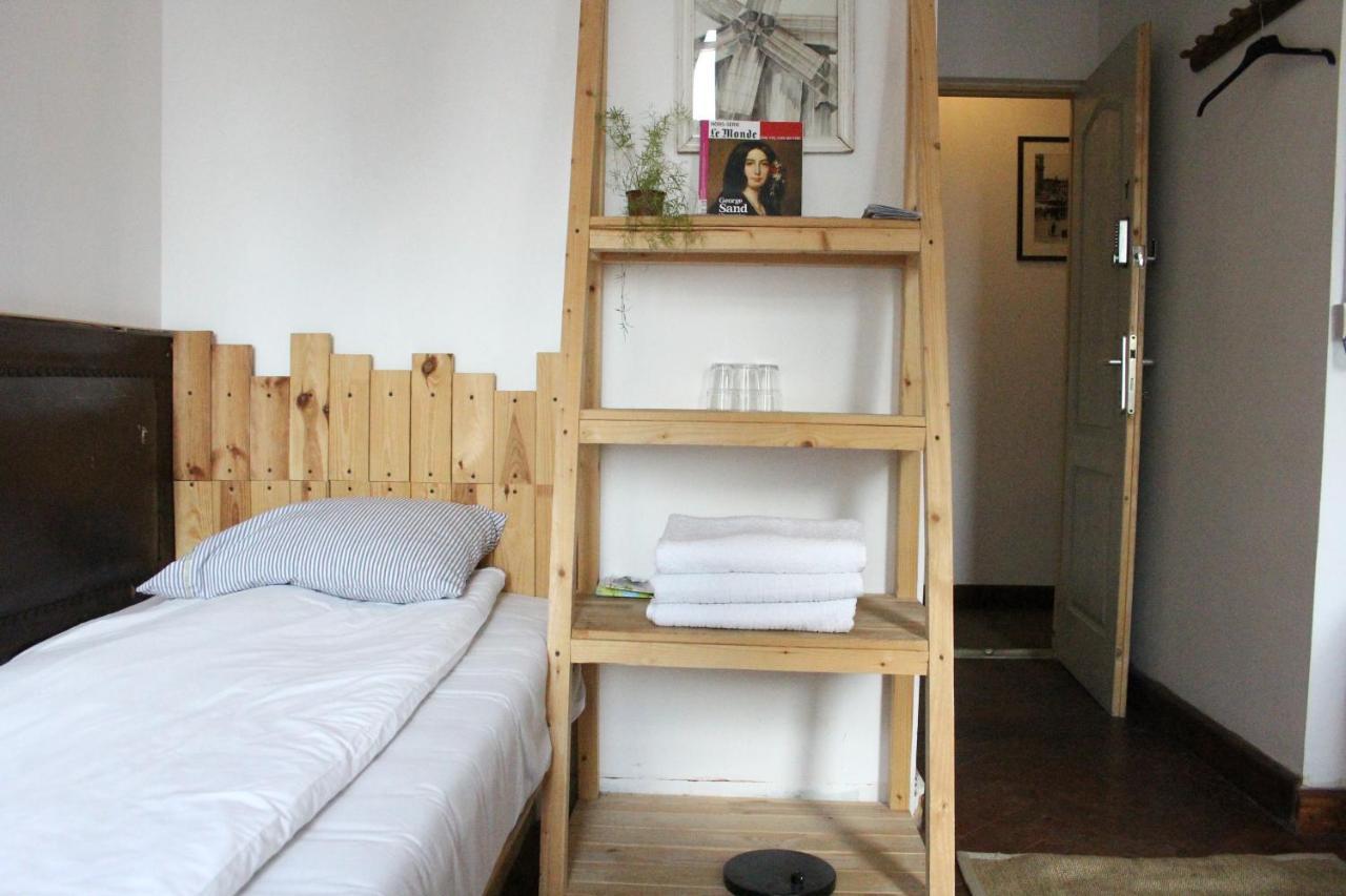 Victoria Poshtel Bucharest Hostel ภายนอก รูปภาพ